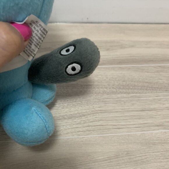 Tomy Pokemon Wobbuffet Plush Figure - Picture 3 of 5